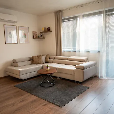 Dunaj 2 Vendégház Dunaszerdahely